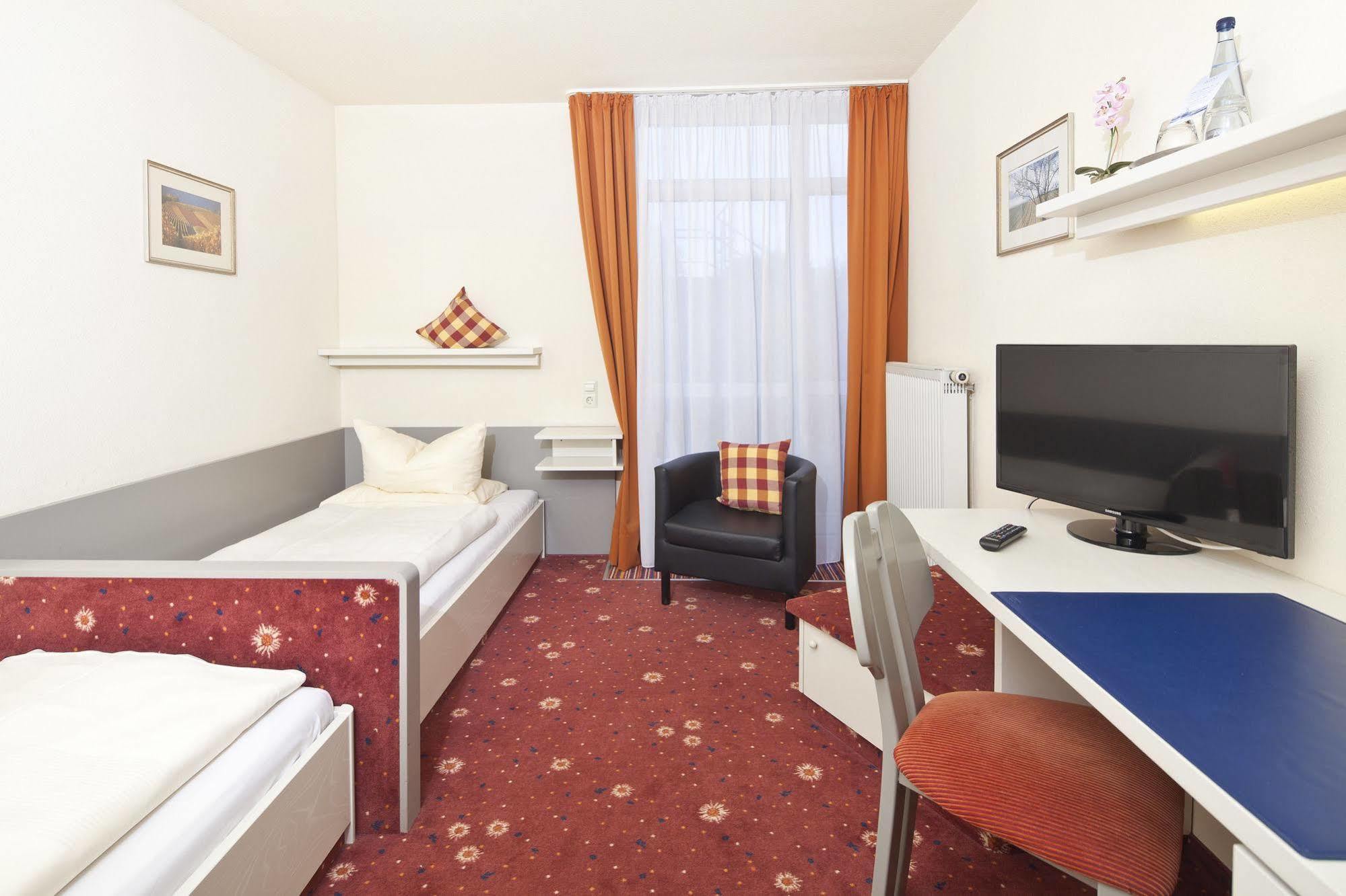 Akzent Hotel Hoehenblick Muehlhausen im Taele Exteriör bild